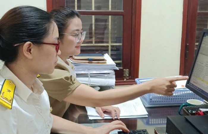 Chi cục thuế khu vực VI công khai danh sách công chức hỗ trợ người nộp thuế
