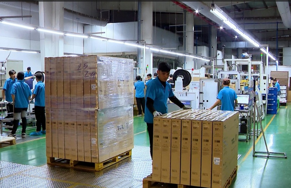 Doanh nghiệp tính chuyện xuất khẩu đường dài trước những biến động thương mại