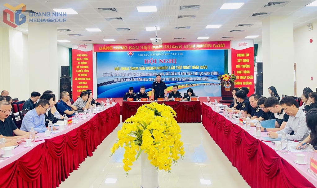 Hải quan khu vực VIII đối thoại với hơn 80 doanh nghiệp xuất nhập khẩu