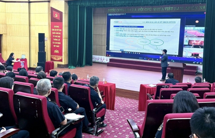 330 công chức Hải quan khu vực VI tham gia lớp học "Bình dân học vụ số"