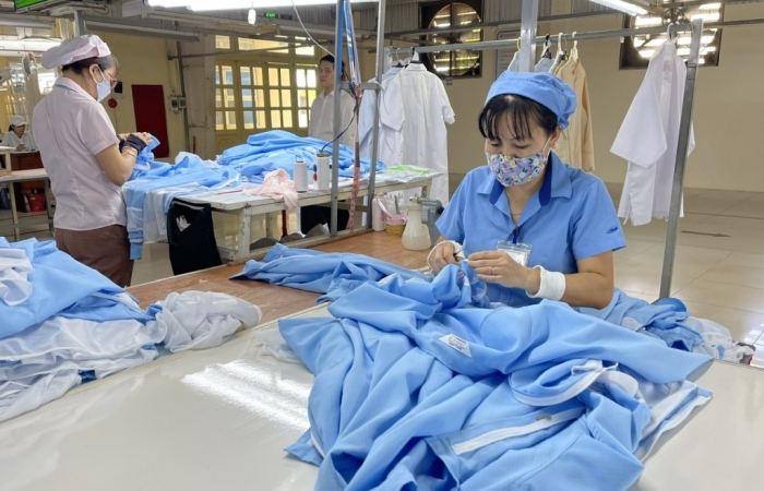 Tiền làm thêm giờ có phải nộp thuế thu nhập cá nhân?