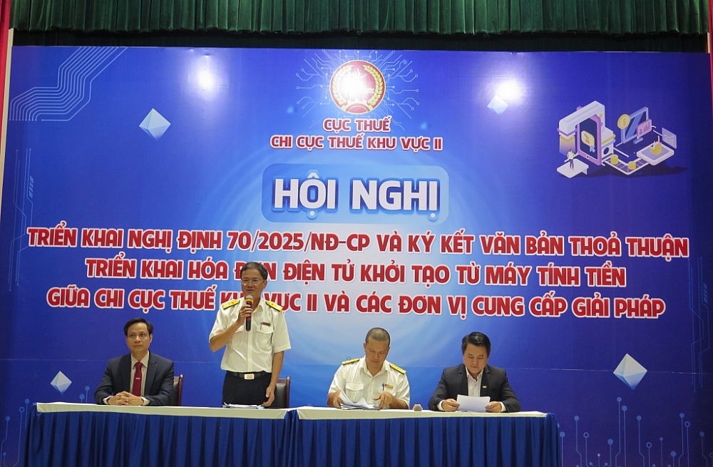 Chi cục Thuế Khu vực II: hỗ trợ hộ kinh doanh triển khai HĐĐT khởi tạo từ máy tính tiền