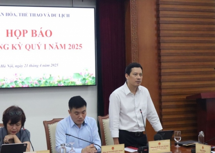 Bộ VHTTDL trao đổi về tình trạng nghệ sĩ quảng cáo sai sự thật