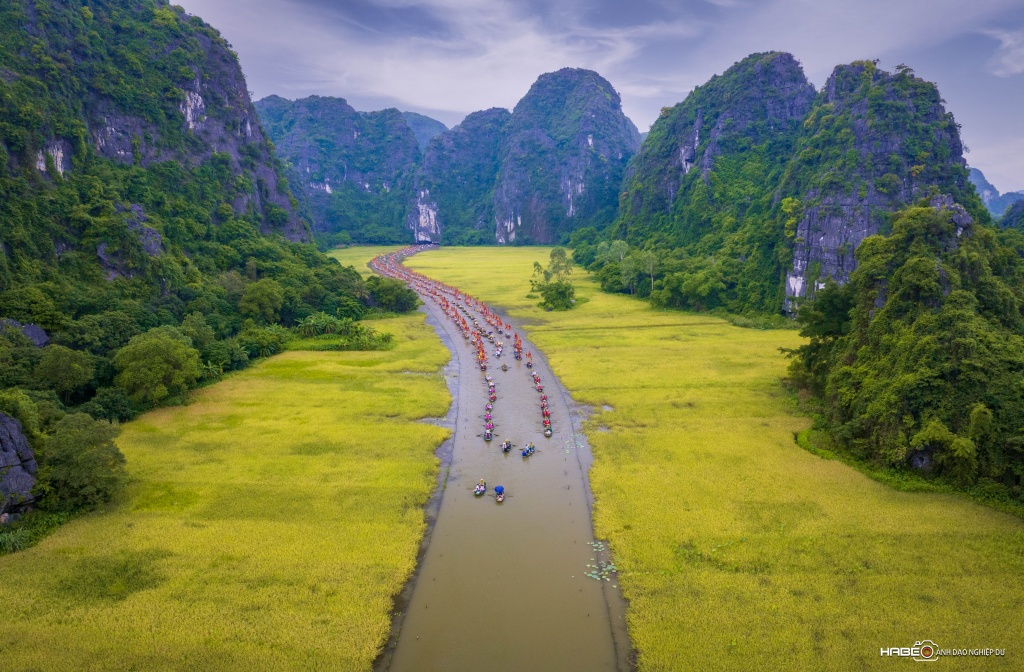 Chương trình photo tour Sắc vàng Tam Cốc – Tràng An 2025