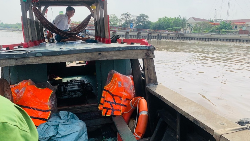 Triệt phá đường dây buôn lậu dầu 