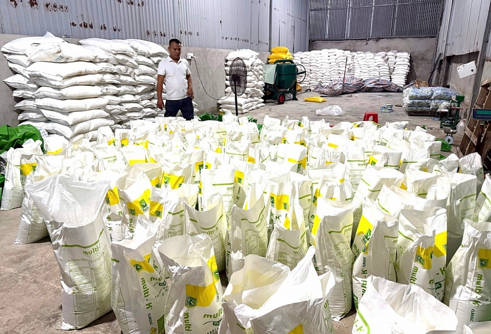 Dán nhãn và kiểm tra chất lượng hàng hóa nhập khẩu mặt hàng phân bón hữu cơ Dán nhãn và kiểm tra chất lượng hàng hóa nhập khẩu mặt hàng phân bón hữu cơ