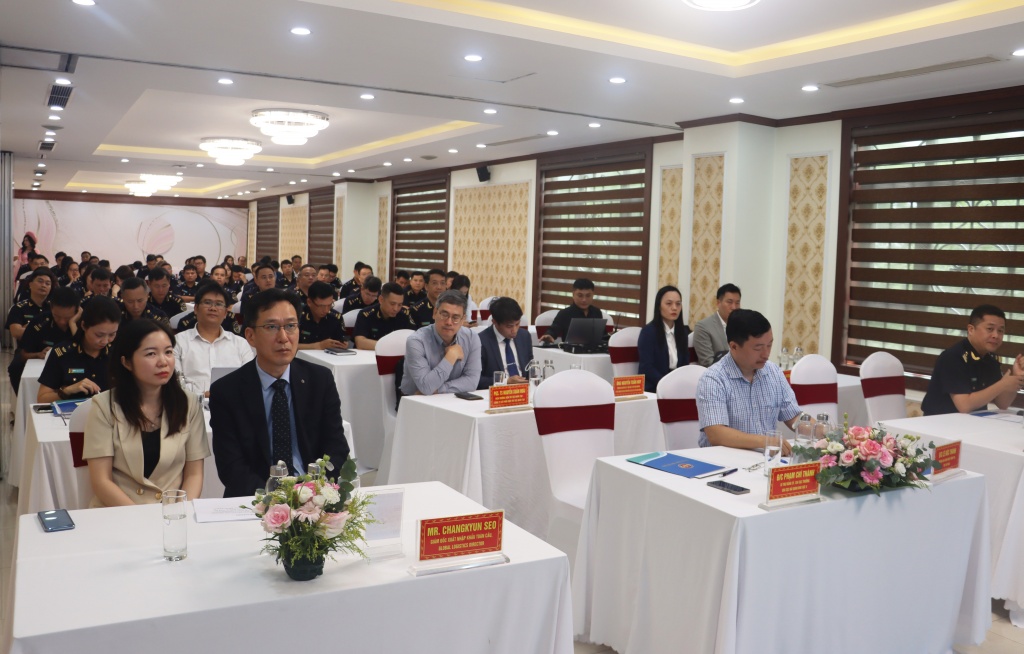 Hải quan khu vực V nâng cao năng lực ứng dụng chuyển đổi số cho công chức