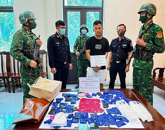 Triệt phá đường dây vận chuyển ma túy qua biên giới Hà Tĩnh