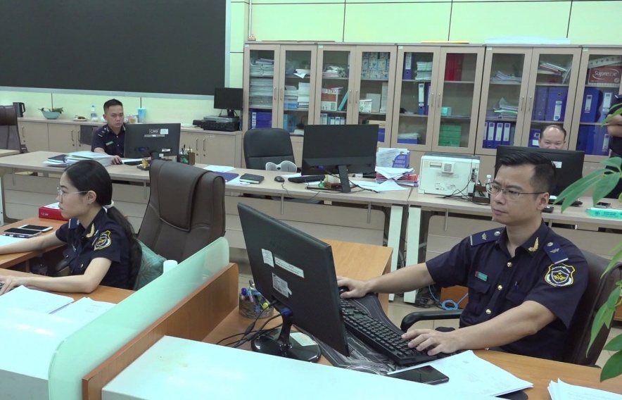 Hải quan Móng Cái tích cực hỗ trợ khối doanh nghiệp kho ngoại quan