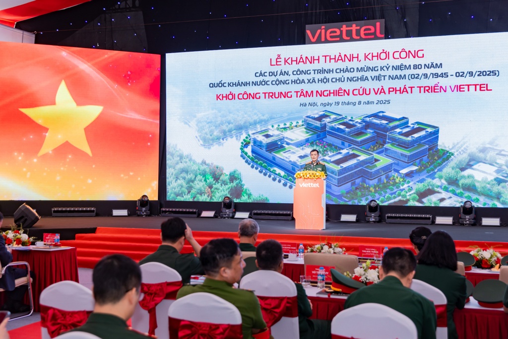 Viettel đầu tư 1 tỷ USD khởi công hai công trình trọng điểm quốc gia