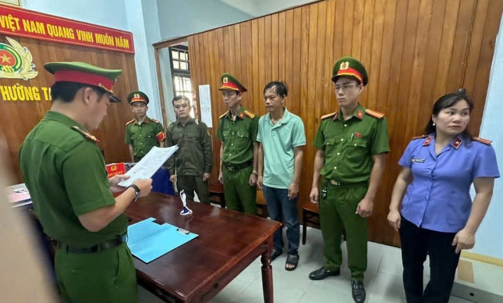 Khởi tố giám đốc doanh nghiệp mua bán trái phép hóa đơn