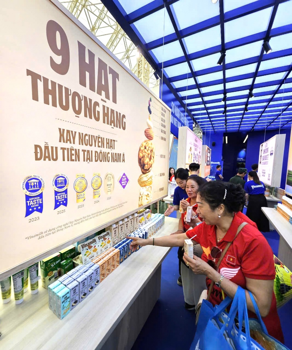 Vinamilk tạo điểm nhấn tại Triển lãm thành tựu đất nước