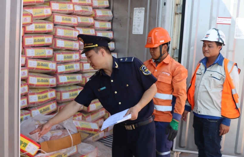 Nhập khẩu hàng hóa tăng hơn 42 tỷ USD