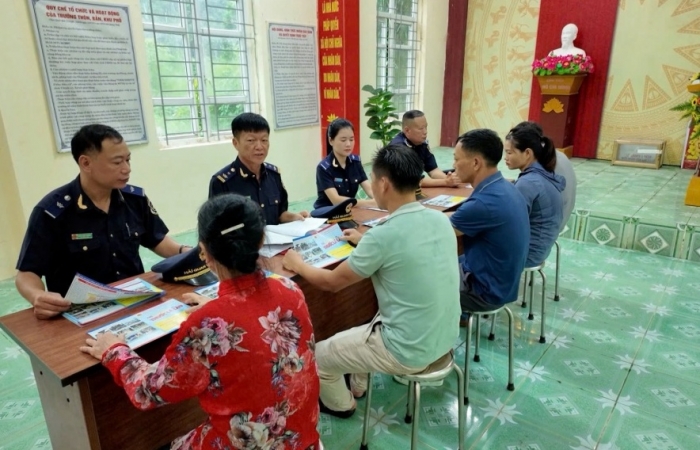 Hải quan khu vực VIII tuyên truyền để người dân không tham gia, bao che buôn lậu