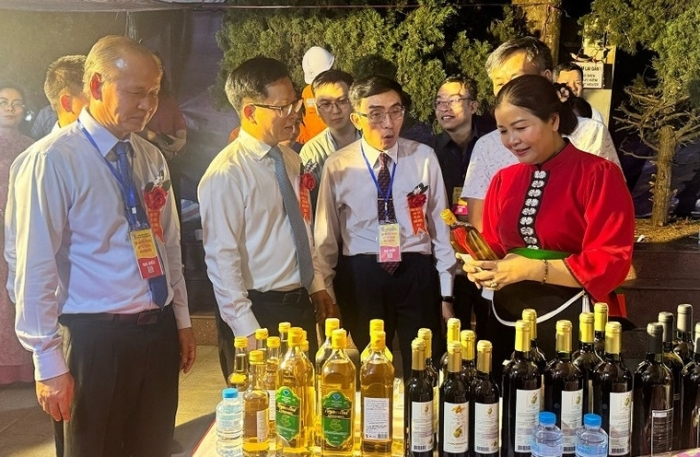 Từng bước đưa sản phẩm OCOP Điện Biên lên sàn