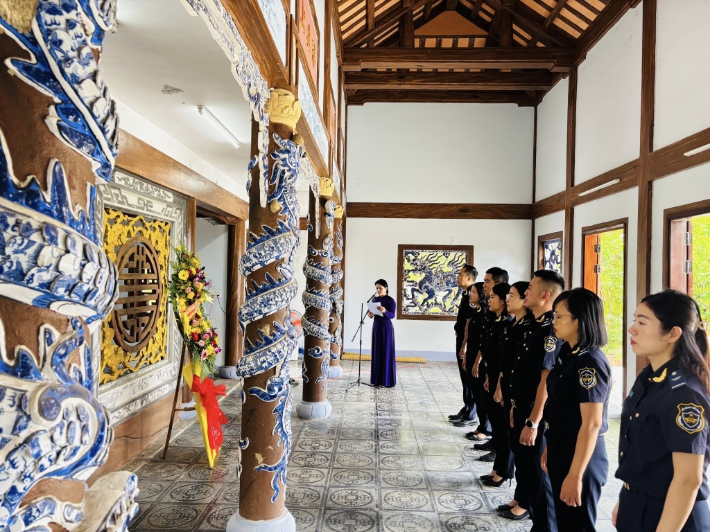 Thanh niên Hải quan khu vực IX tổ chức chuỗi hoạt động dịp thành lập Ngành