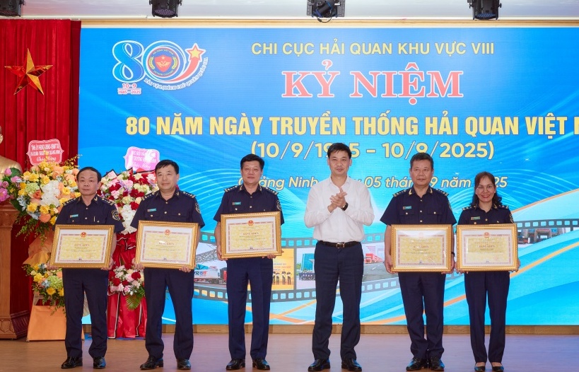 Hải quan khu vực VIII “đại sứ” cải thiện môi trường đầu tư