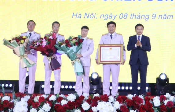 Hải quan Việt Nam viết tiếp những trang sử tự hào