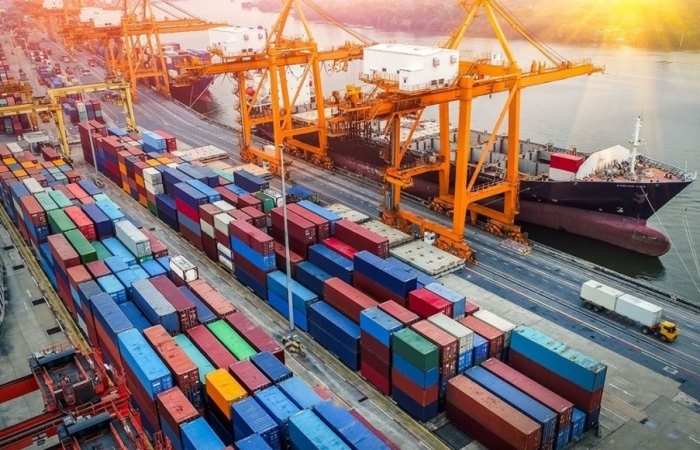 Kinh tế Việt tăng trưởng mạnh nhờ xuất khẩu bứt phá