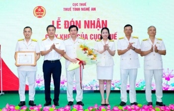 Sau 35 năm, Thuế tỉnh Nghệ An đã vươn lên nhóm tỉnh, TP có số thu cao nhất cả nước