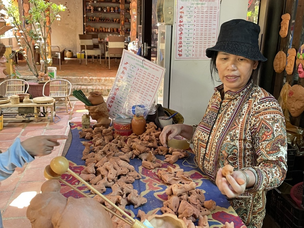 Đề xuất ngưỡng doanh thu không chịu thuế TNCN: Đã vượt tổng mức giảm trừ gia cảnh cả năm