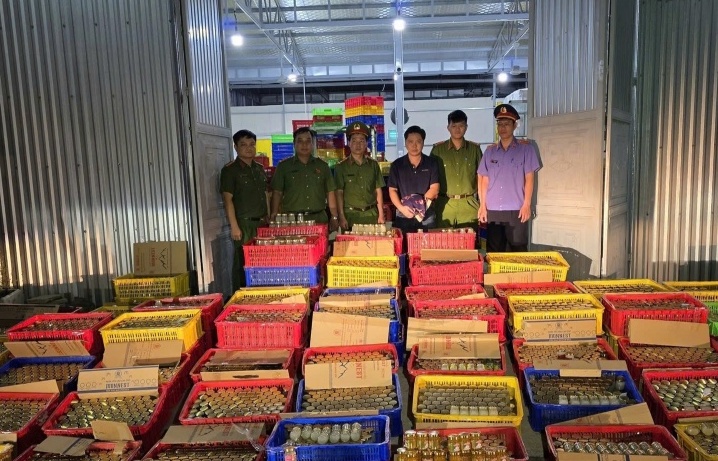 Triệt phá đường dây sản xuất yến "dởm" tại Đà Nẵng