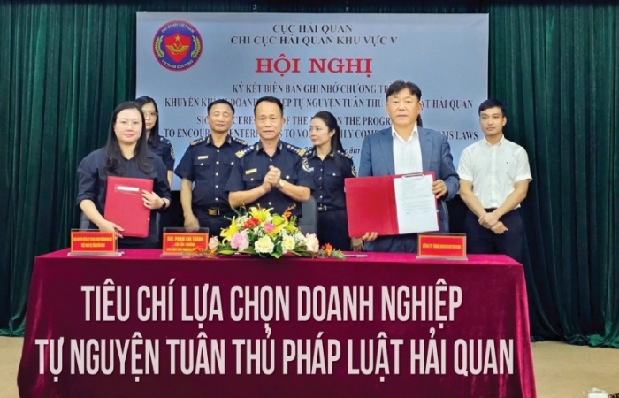 (INFOGRAPHICS): Tiêu chí lựa chọn doanh nghiệp tự nguyện tuân thủ pháp luật hải quan