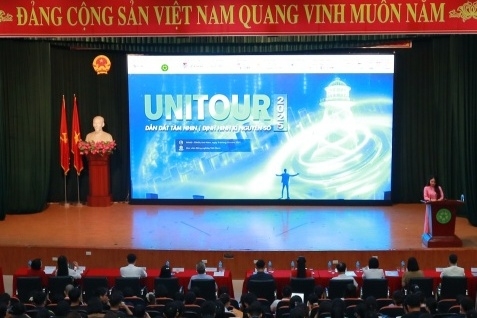 Nhiều cơ hội tiếp cận thực tế ngành thương mại điện tử và kinh tế số cho thế hệ trẻ