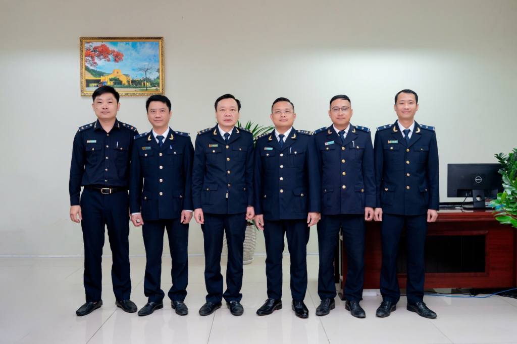 Tự hào màu áo Hải quan