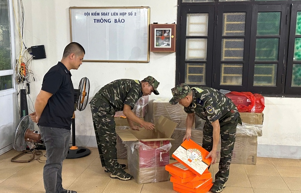 Hải quan phát hiện 640 chiếc bánh Trung thu có dấu hiệu nhập lậu