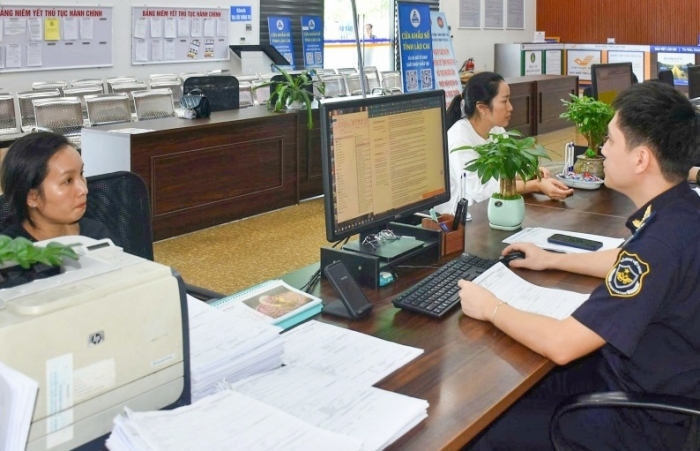 Hải quan khu vực VII niêm yết công khai các thủ tục hành chính