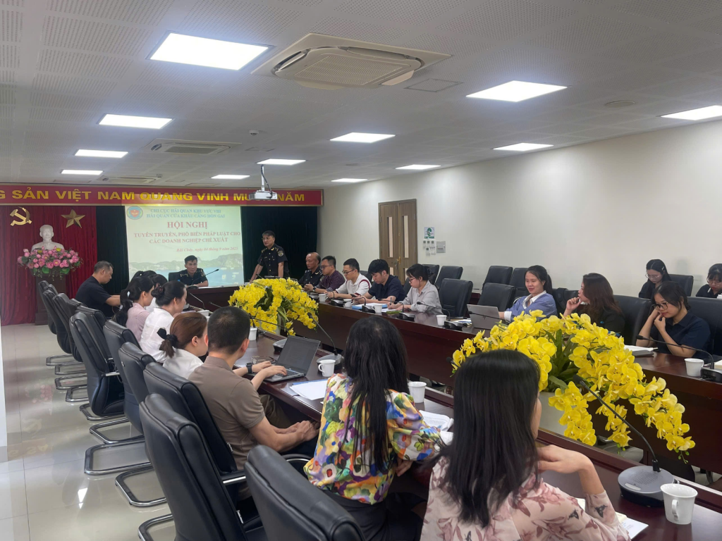 Hải quan Hòn Gai duy trì đánh giá sự hài lòng của doanh nghiệp
