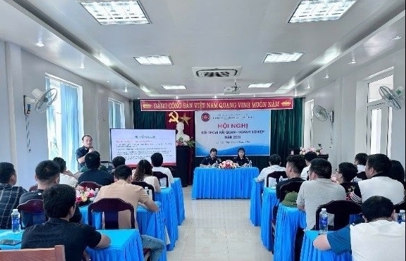 Hải quan Cha Lo đối thoại để tháo gỡ khó khăn cho doanh nghiệp
