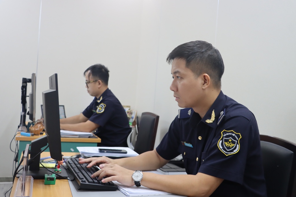 Hải quan Hà Nam hoạt động ổn định theo mô hình mới, thúc đẩy tăng trưởng XNK