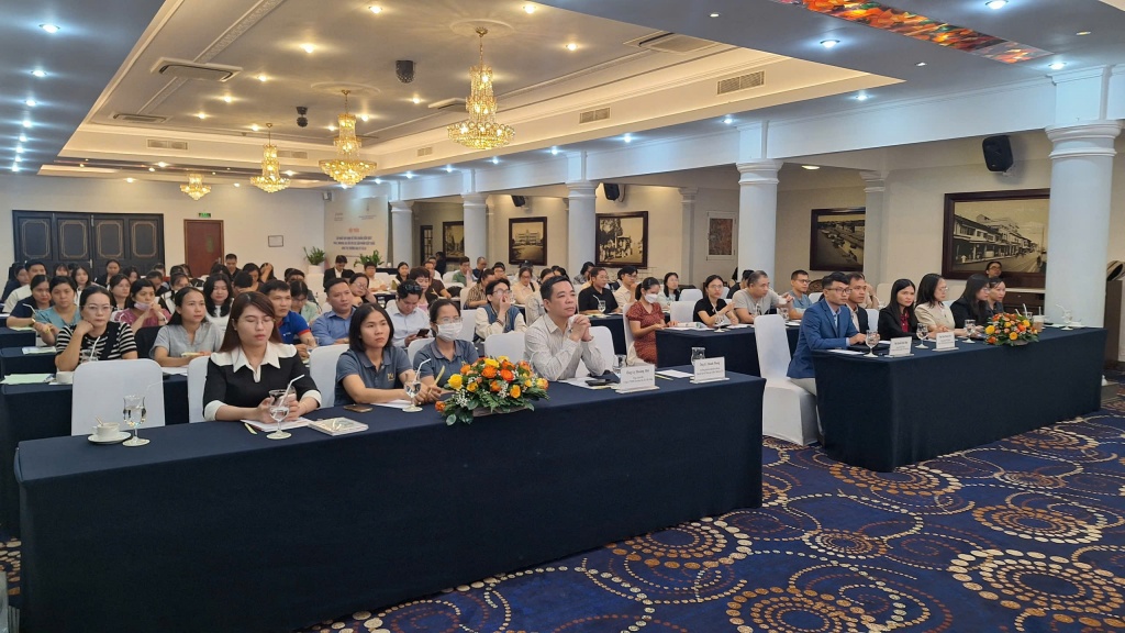 Nhiều doanh nghiệp xuất khẩu tham dự hội thảo