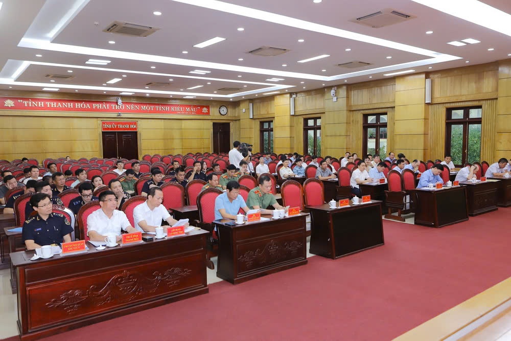 Hải quan khu vực X vận động, thu hút DN  làm thủ tục hải quan trên địa bàn
