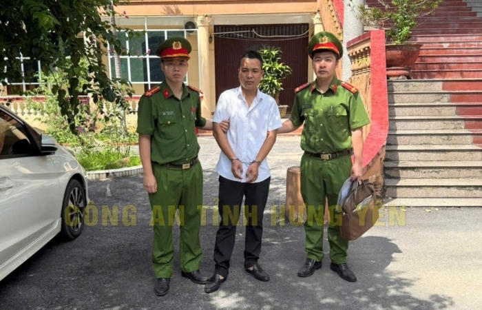 Công an Hưng Yên khởi tố đối tượng bán hàng online về tội trốn thuế