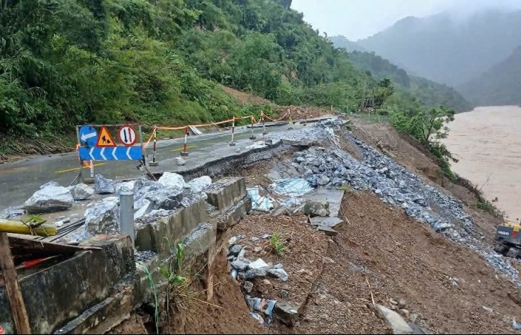 DN lưu ý khi vận chuyển hàng hóa qua tuyến quốc lộ 7 và 8 địa bàn Nghệ An- Hà Tĩnh