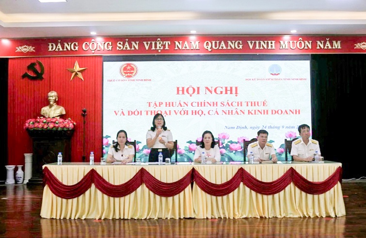 Ninh Bình: Tập huấn chính sách thuế và đối thoại với hộ, cá nhân kinh doanh