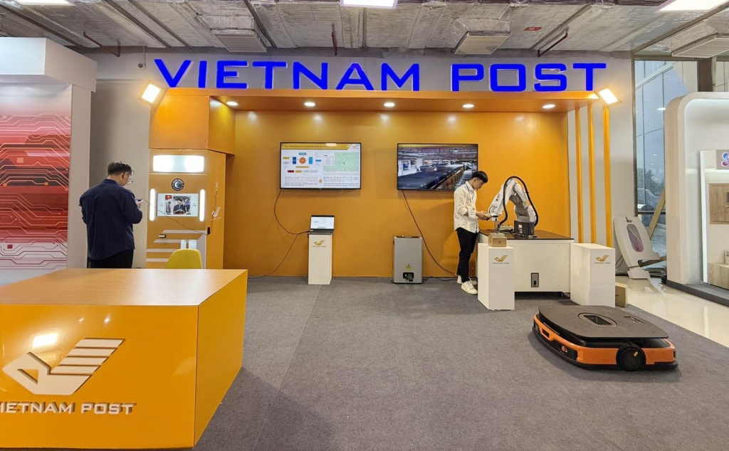 Gian hàng của Vietnam Post tại Triển lãm quốc tế Đổi mới sáng tạo Việt Nam 2025