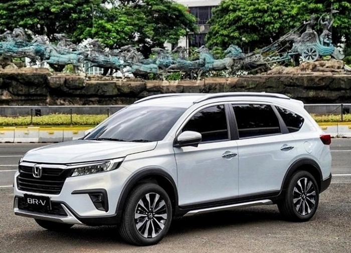 Thuế tỉnh Ninh Bình thông báo giá tính lệ phí trước bạ đối với một số loại ô tô, xe máy