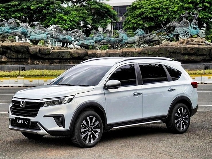 Thuế tỉnh Ninh Bình thông báo giá tính lệ phí trước bạ đối với một số loại ô tô, xe máy