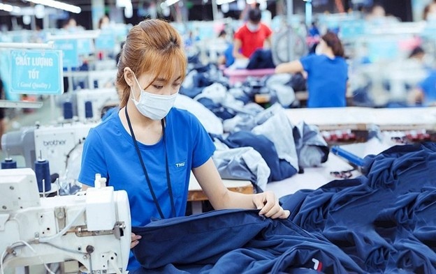 Ngân hàng đồng hành tháo gỡ áp lực chi phí, tiếp sức doanh nghiệp dệt may và logistics