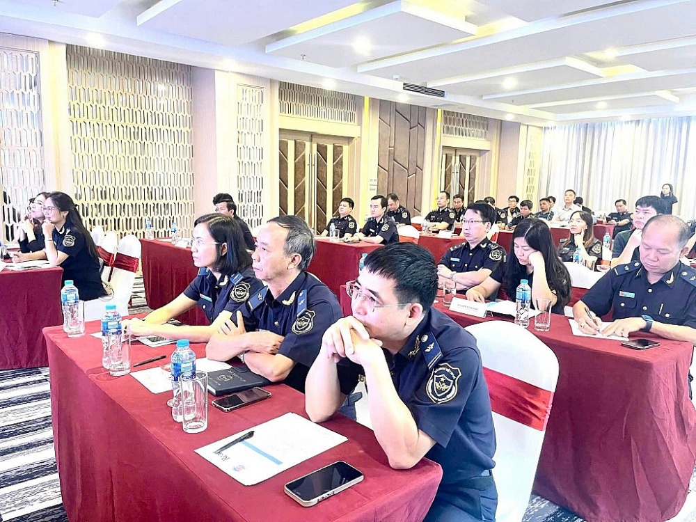 Hải quan Việt Nam cam kết đẩy mạnh kiểm soát trong bối cảnh thương mại điện tử phát triển.