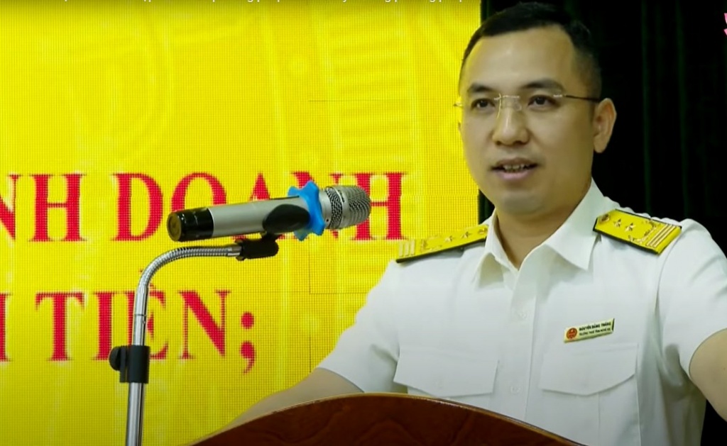 Thuế tỉnh Nghệ An triển khai chiến dịch 30 ngày đêm chuyển hộ kinh doanh nộp thuế khoán sang kê khai