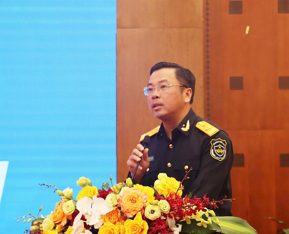 Ông Trần Đức Hùng phát biểu tại Tọa đàm “Hoàn thiện chính sách thuế, hải quan, thúc đẩy doanh nghiệp phát triển”. Ảnh: Thái Bình
