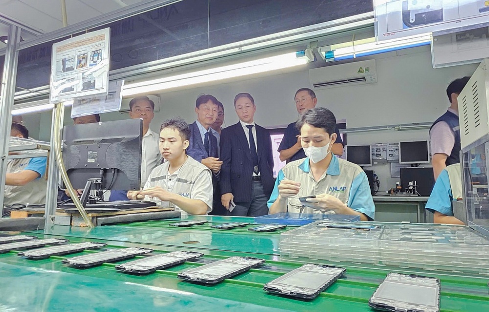 Samsung Việt Nam tổng kết dự án hỗ trợ phát triển nhà máy thông minh năm 2025