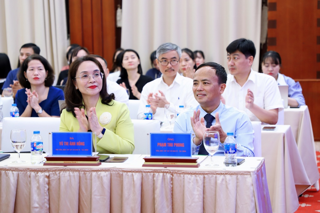 Chùm ảnh: Tọa đàm “Hoàn thiện chính sách thuế, hải quan, thúc đẩy doanh nghiệp phát triển” Chùm ảnh: Tọa đàm “Hoàn thiện chính sách thuế, hải quan, thúc đẩy doanh nghiệp phát triển”