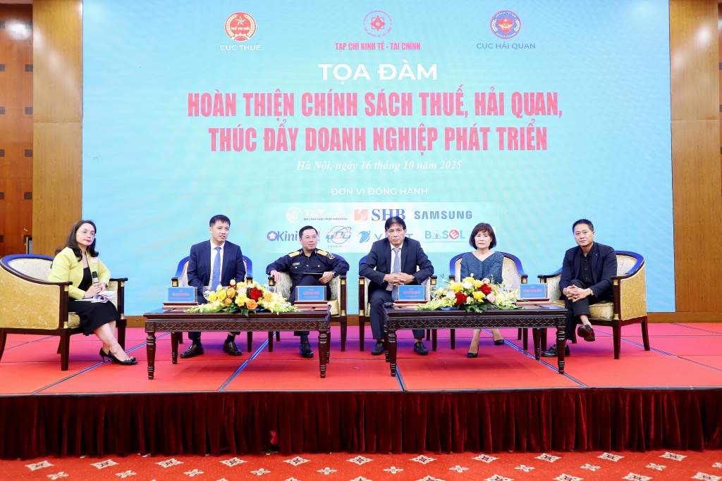 Chùm ảnh: Tọa đàm “Hoàn thiện chính sách thuế, hải quan, thúc đẩy doanh nghiệp phát triển” Chùm ảnh: Tọa đàm “Hoàn thiện chính sách thuế, hải quan, thúc đẩy doanh nghiệp phát triển”