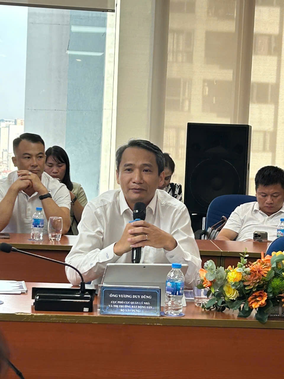 Giảm chi phí đầu vào để hạ nhiệt giá nhà ở